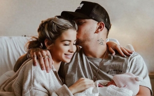 Kane Brown Shares a Peek at Newborn Baby Daughter 