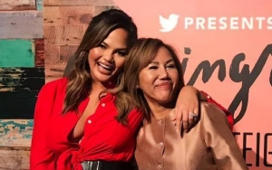 Chrissy Teigen Apologizes for Showing Off Her Wealth in 'Icky' Jokes About Her Mom