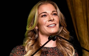LeAnn Rimes Cries as She Says Therapy Saved Her From Early Grave