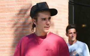 Justin Bieber Tries Popeyes Chicken Sandwich: It's Not Worth the Hype