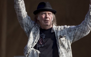 Neil Young: My Marijuana Use Delayed My U.S. Citizenship Approval 