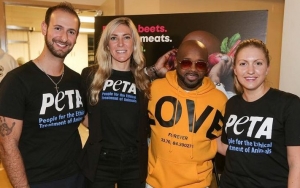 Jermaine Dupri Hosts Vegan Thanksgiving With PETA