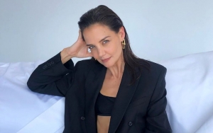 Katie Holmes Applauded for Revealing Stretch Marks in Unedited Pictures
