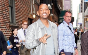 Video: Will Smith Bewildered by Turkey Crossing the Road on Thanksgiving