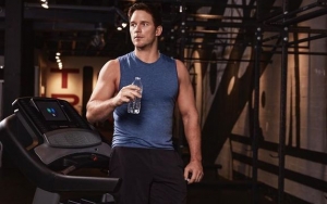 Chris Pratt Apologizes for Using Plastic Water Bottle