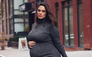 Pregnant Ashley Graham Feels 'Alone' as She Struggles With Losing Control Over Her Body