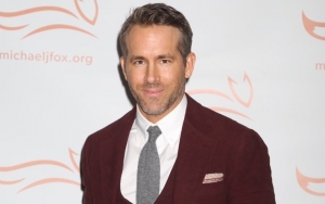Ryan Reynolds Almost Gets Crushed by Barricade in Stampede