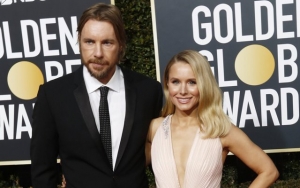 Kristen Bell Struggles Not to Laugh Over Dax Shepard's Middle Finger Discussion With Daughter