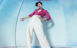 Harry Styles' 'Fine Line' Stays Atop Billboard 200, Sets Another Record