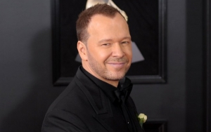 Donnie Wahlberg Surprises IHOP Waitress With $2020 Tip