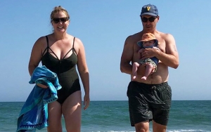 Amy Schumer Seeks for Advice After Starting IVF Treatment