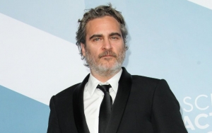 Joaquin Phoenix Skips SAG Awards After-Party to Attend Vigil for Pigs