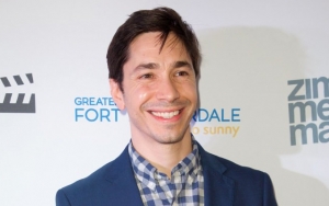 Justin Long Laughs Off Gay Incest Rumors