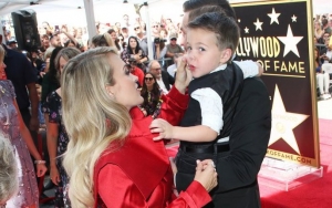 Carrie Underwood Cracks Up at Hilarious Answer Her Son Gave About Her Job