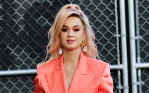 Katy Perry Falls to the Ground Amid Gas Leak During 'American Idol' Audition