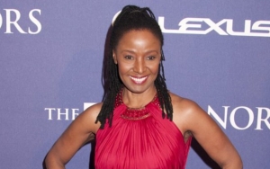 Model B. Smith Lost Battle With Early-Onset Alzheimer's at 70
