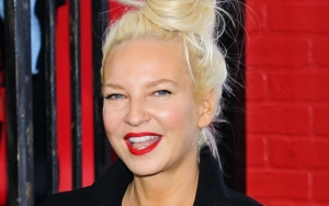 Sia Honors Men at Work Frontman Colin Hay at Global APRA Music Awards