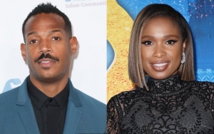 Marlon Wayans Strips Down While Watching Jennifer Hudson Sing