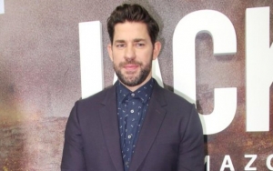 John Krasinski Forced to Put 'Saturday Night Live' Hosting Debut on Hold 