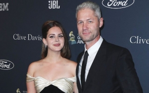 Lana Del Rey Still Talks to Sean Larkin Despite Break-Up
