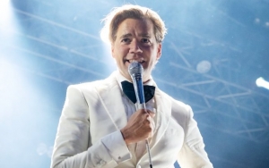 The Hives Frontman Feels 'Slightly Better' After A Week Battle With What He Thinks to Be COVID-19