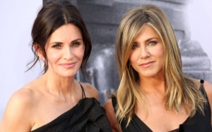 Courteney Cox Leaves Jennifer Aniston Dying of Laughter With Savage TikTok Challenge
