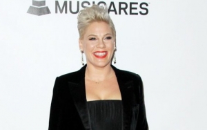 Pink Urges Others to Help Change Jacked Healthcare System After Getting Hands on COVID-19 Test 