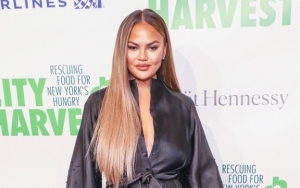 Chrissy Teigen Trolls Paparazzi With These Crazy Ideas Amid Coronavirus Lockdown