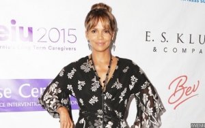 Halle Berry Steams Up Viral Pillow Challenge by Getting Naked in the Backyard