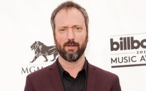 Tom Green Sends Fans Into Panic for Falling Asleep During Livestream