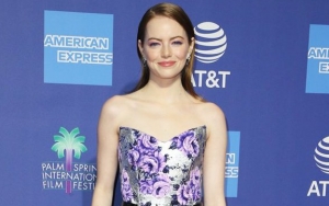 Emma Stone Thought to Have Married Dave McCary After Flashing Wedding Band on Ring Finger