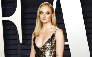 Sophie Turner Confirms Pregnancy as She Makes No Attempt to Hide Baby Bump 