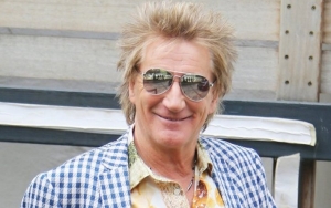 Rod Stewart Writes $6,000 Check to Help Student Nurse Following Her Coronavirus Diagnosis