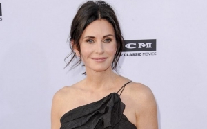 Courteney Cox Crashes Virtual 'Friends'-Themed Bar Mitzvah 