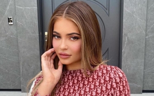Kylie Jenner Accused of Getting Facelift Surgery After Sporting 'Badly Botched Face'