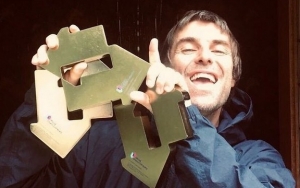 Liam Gallagher Celebrating as He Tops U.K. Chart With Unplugged Live Album