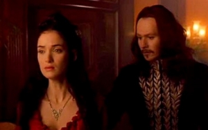 'Dracula' Director Admits to Ordering Gary Oldman to Whisper 'Evil' Words to Winona Ryder