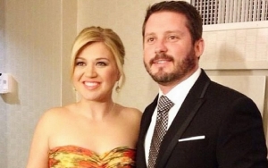 Kelly Clarkson Gives Estranged Husband Shoutout After Winning Her First Daytime Emmy