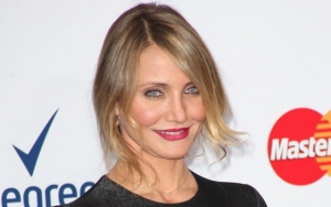Cameron Diaz Tackles Wine Drinking Challenge in First-Ever TikTok Video 