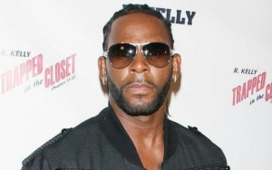 R. Kelly's Supporters March in Chicago Demanding His Freedom