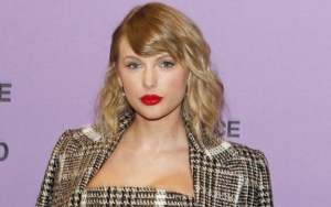 Taylor Swift Praised by Record Store Owner for Fans' Kindness in Returning Box of Signed Albums