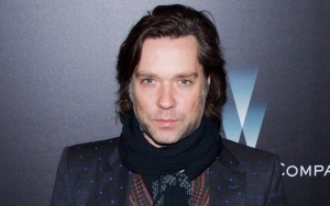 Rufus Wainwright Plots Weekly Virtual Concert to Replace Tour