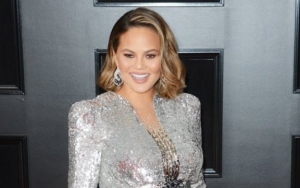 Pregnant Chrissy Teigen Admits Struggles in Coming to Terms With Her Excessive Bleeding
