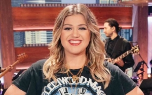 Kelly Clarkson Slapped With Lawsuit by Former Managers