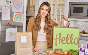 Jessica Alba Recalls Being Given No Eye Contact Rule During 'Beverly Hills, 90210' Appearance