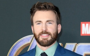 Chris Evans Leaves Fans Drooling Over His Ripped Body in New Shirtless Video