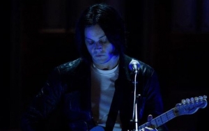 Jack White Pays Tribute to Eddie Van Halen During 'SNL' Performance