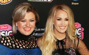 Kelly Clarkson Reveals She Once Signed an Autographed as Carrie Underwood: 'That Might Be Illegal'
