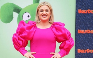 Kelly Clarkson on Her Worse Haunted House Experience: I Had a Panic Attack