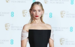Jennifer Lawrence Clears the Air Following 'Little Republican' Comment